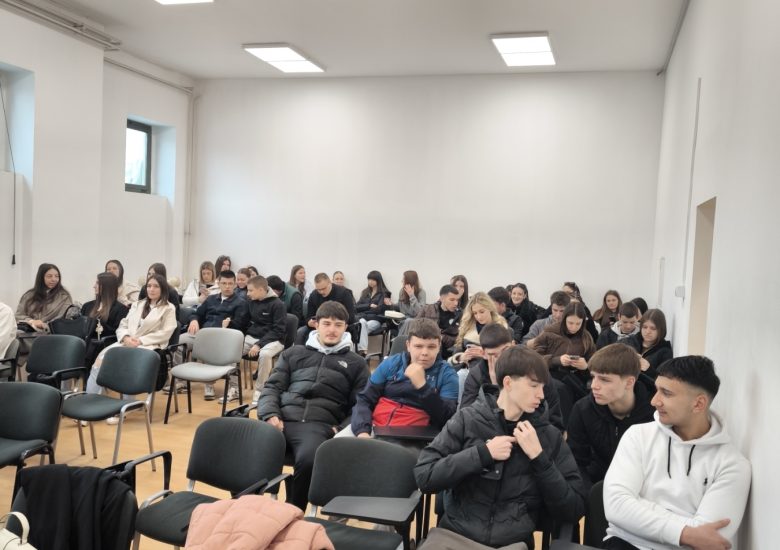Посета Факултету за правне и пословне студије „др. Лазар Вркатић“