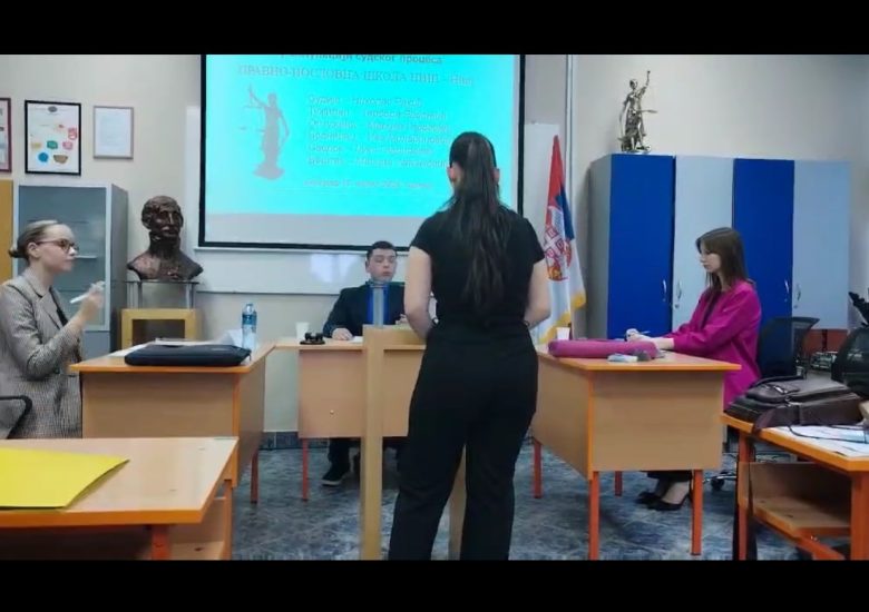 Екипа Правно-пословне школе Ниш победник на републичком такмичењу у симулацији судског процеса